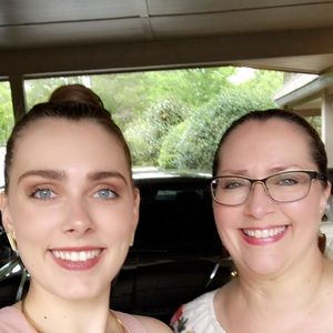 Meet your Posher, Angela